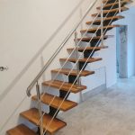 Scara metal pe 1 Vang cu balustrada inox 02.2020