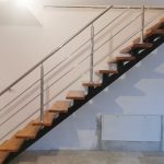 Scara metal pe 1 Vang cu balustrada inox 02.2020