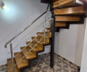 Scrara din fier, cu trepte din lemn de fag Sibiu 15.04.2025